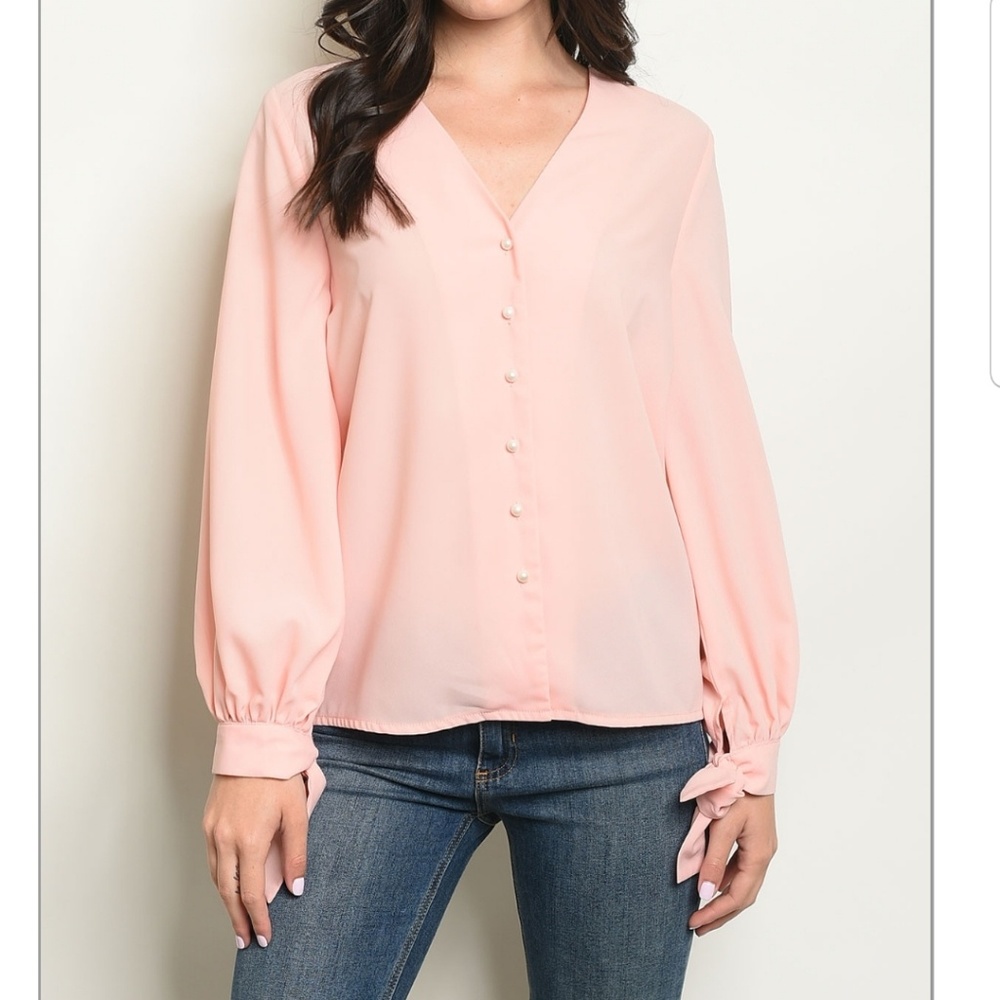 Pink button up w/pearl buttons
